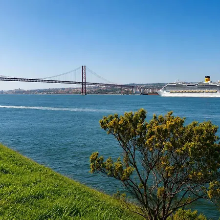 Casa Do Criativo Bed & Breakfast Almada